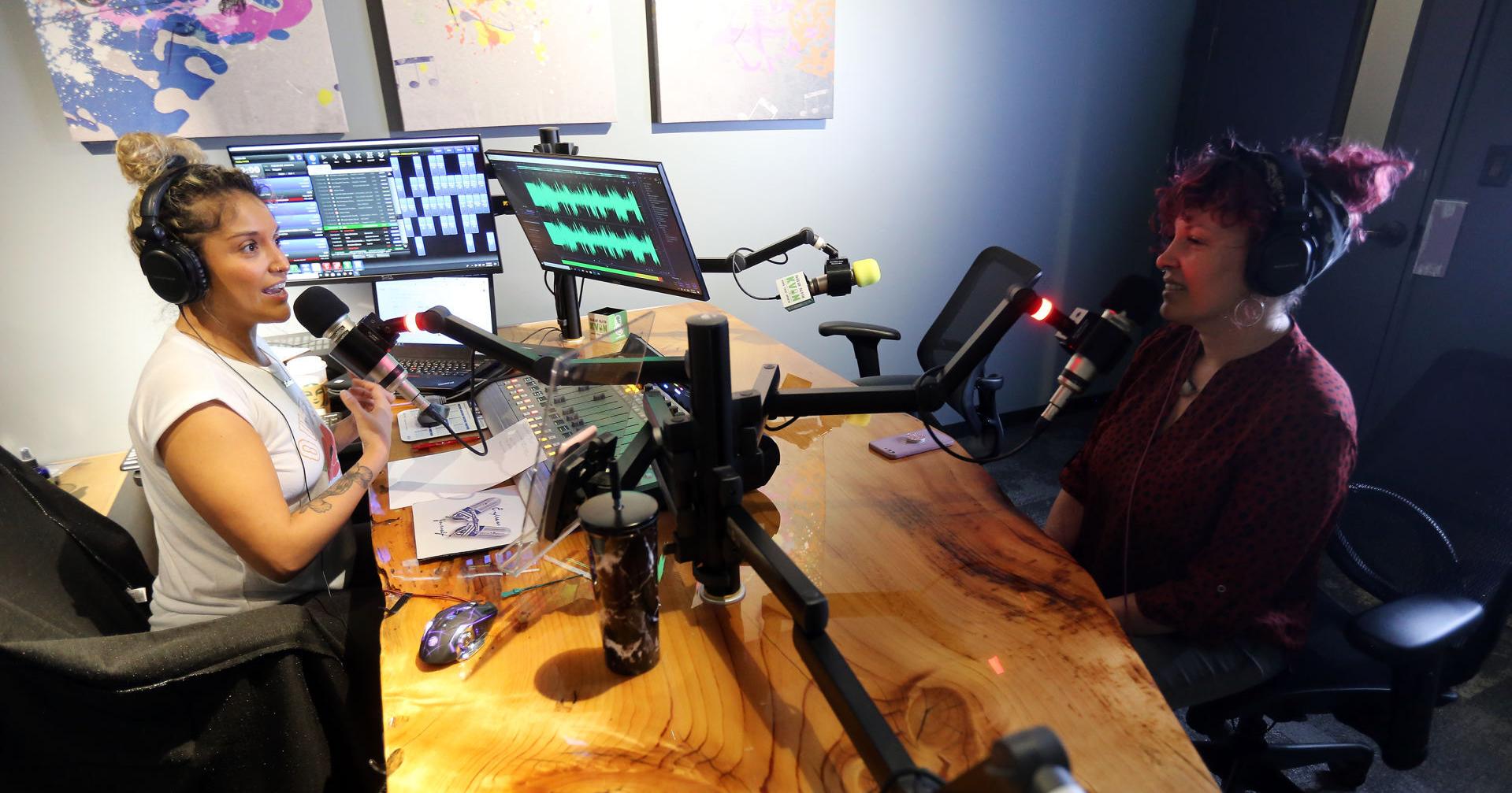 Nuevo formato, nueva tarea: KVON radio eleva el idioma español a las olas del Valle de Napa | Noticias locales